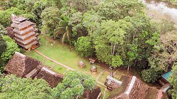 Caiman Lodge