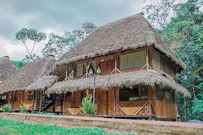 Caiman Lodge