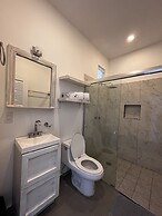 Baos Hotel & Restaurant