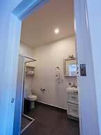 Baos Hotel & Restaurant