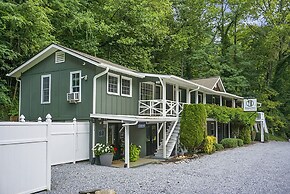 Hickory Falls Inn