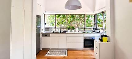 Gordon Colourful in Tel Aviv-yafo