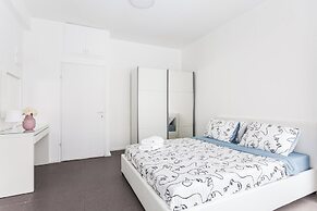 Port 2 Bedroom with 2 showers apartment