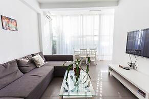 Port 2 Bedroom with 2 showers apartment