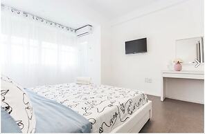 Port 2 Bedroom with 2 showers apartment