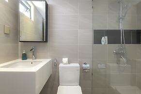 Christinas Hotel & Cafe