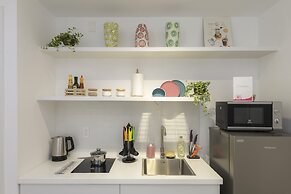 Christinas Hotel & Cafe