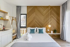 Christinas Hotel & Cafe