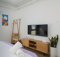 Christinas Hotel & Cafe