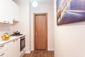 Ben Yehuda By theLight apartment