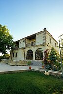 Cevizli Konak