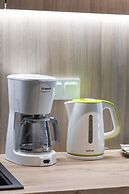 Shellter Suita Flora by Renters Prestige