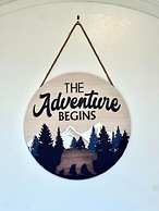 Log cabin in heart of Anchorage