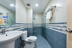 Gold View Saigon Riverside