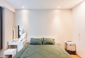 Gold View Saigon Riverside