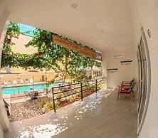 Divers Lodge Plumeria