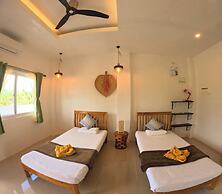 Divers Lodge Plumeria