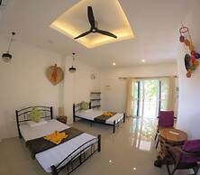 Divers Lodge Plumeria