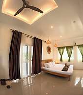 Divers Lodge Plumeria