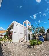 Divers Lodge Plumeria