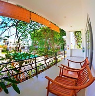 Divers Lodge Plumeria