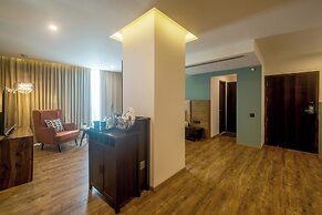 Olive Hotel MG Road Dunsvirk Inn by Embassy Group