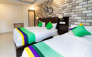 Treebo Laaiba Residency