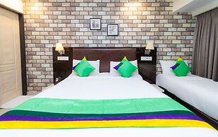 Treebo Laaiba Residency