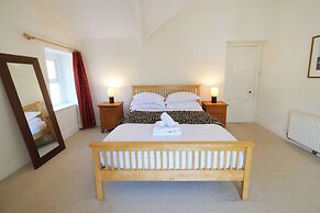 The Retreat - 5 Bedroom House - Horton