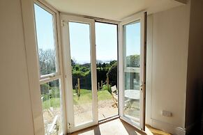 The Retreat - 5 Bedroom House - Horton