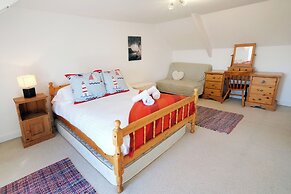 The Retreat - 5 Bedroom House - Horton