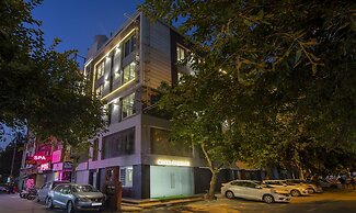 Treebo Royal Comfort