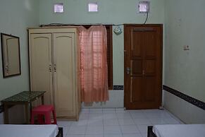 SPOT ON 92665 Yoko Kost Syariah