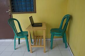 SPOT ON 92665 Yoko Kost Syariah