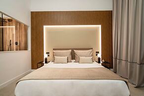 Mamalu Studios and Suites