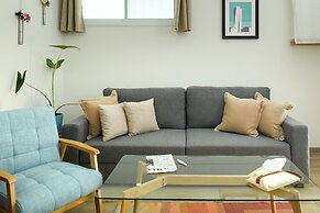 Simple Living in Tel Aviv by Sea N' Rent