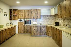 Comfy Haven in Netanya CTR by Sea N'Rent