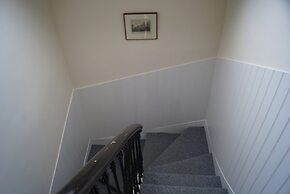 Spacious Cottage With Garden in Kirriemuir Centre
