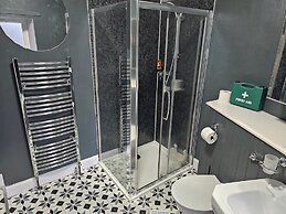 Spacious Cottage With Garden in Kirriemuir Centre