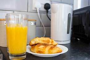 Comfy One Bed Room Flat Near Leeds City Centre