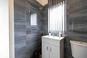 Comfy One Bed Room Flat Near Leeds City Centre