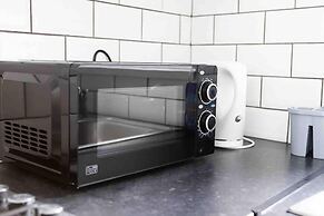 Cosy 3 Bed- Pet Friendly-free Parking-city Centre