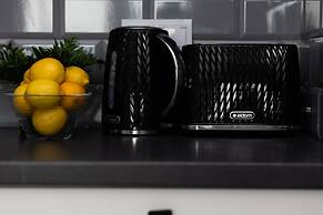 Pet-friendly Prymasa Warsaw by Renters