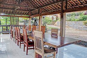 Capital O 92681 Randu Mas Hotel & Resort Taman Purbakala