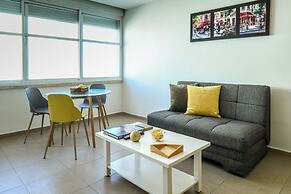 Simple Living in Netanya by Sea N' Rent