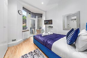 Immaculate 1-bed Studio in London