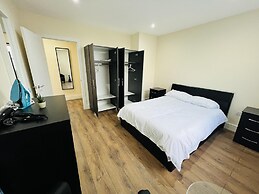 1-bed Apartment in Ealing, 3 Mins From Station