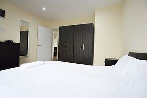 1-bed Apartment in Ealing, 3 Mins From Station