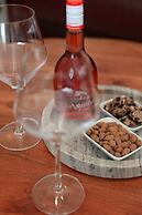 Renaissance City Apartment