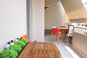 Renaissance City Apartment